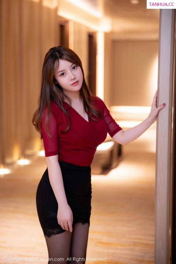 豆瓣酱  [XiuRen]高清写真图 2023.01.06 No.6096 豆瓣酱 黑丝美臀第6张图片